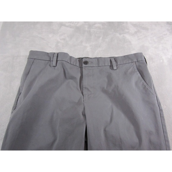 Dockers Pants Mens 42x30 Gray Straight Leg Chinos Casual Cotton Classic Fit - Picture 1 of 12